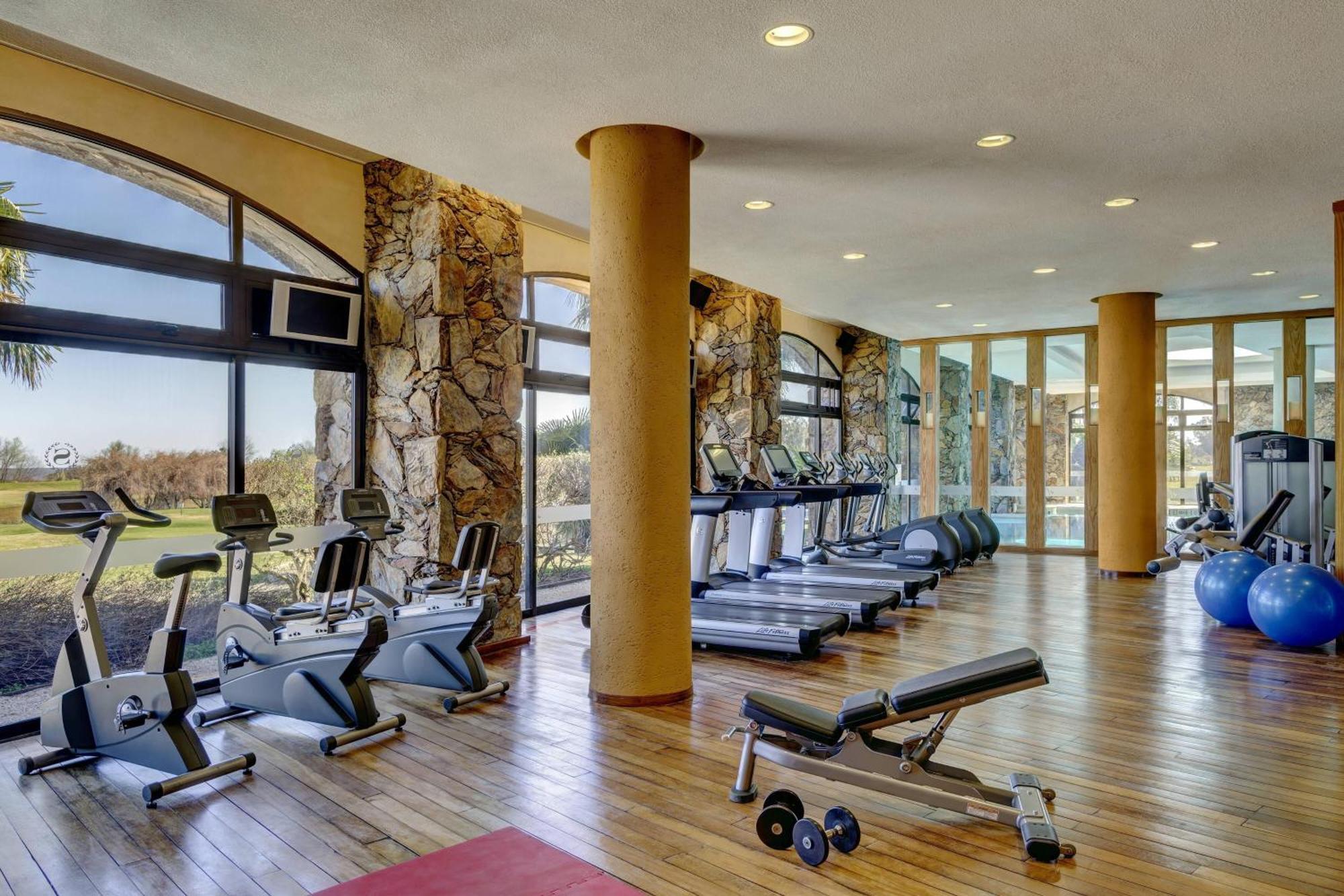 쉐라톤 콜로니아 골프 앤 스파 리조트 콜로니아델사크라멘토 외부 사진 The gym at the hotel