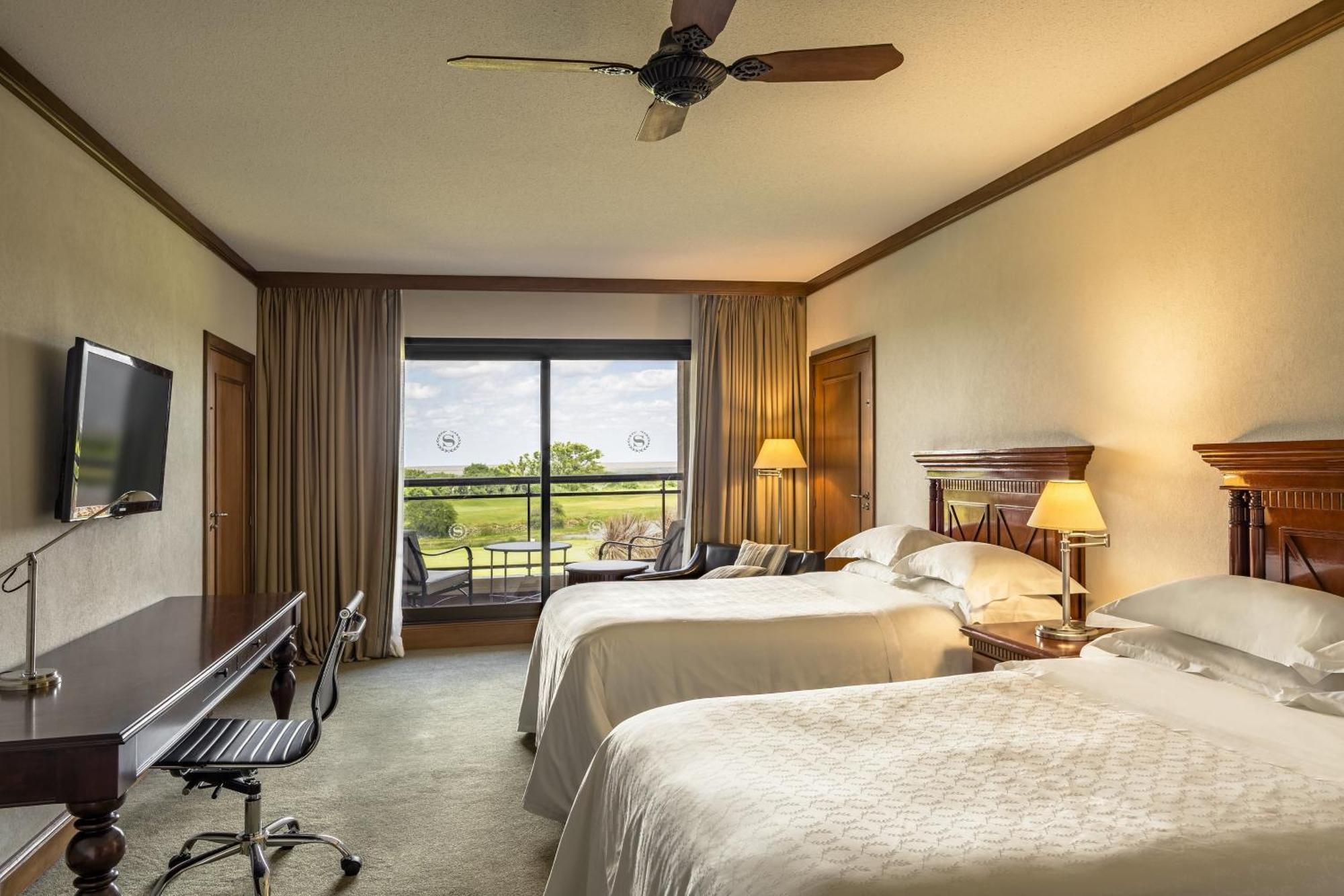 쉐라톤 콜로니아 골프 앤 스파 리조트 콜로니아델사크라멘토 외부 사진 A guest room at the Hilton San Diego Bayfront
